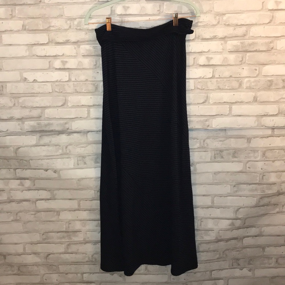 John Paul Richard navy and black maxi skirt sz L